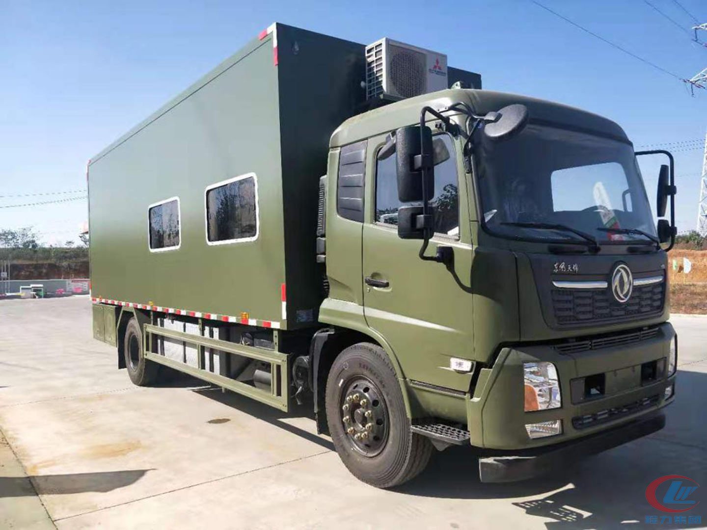 東風(fēng)天錦宿營車