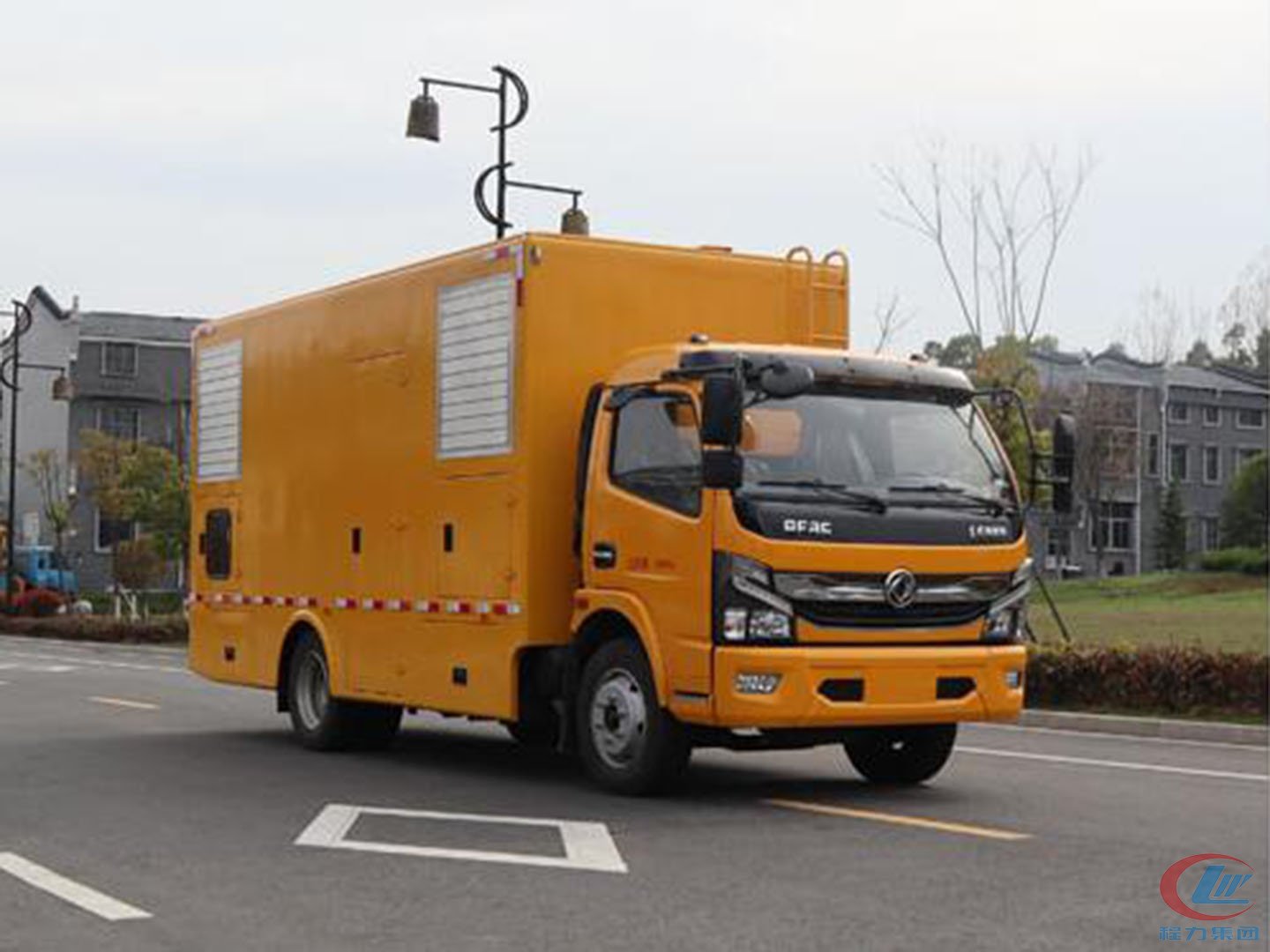 東風(fēng)多利卡電源車(chē)