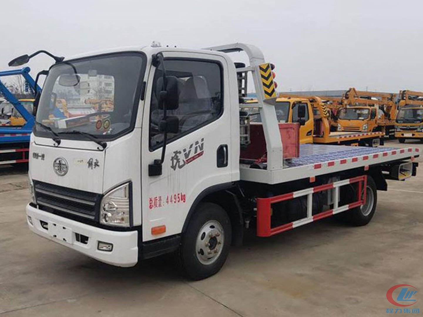 國(guó)六解放J6F一拖二平板清障車