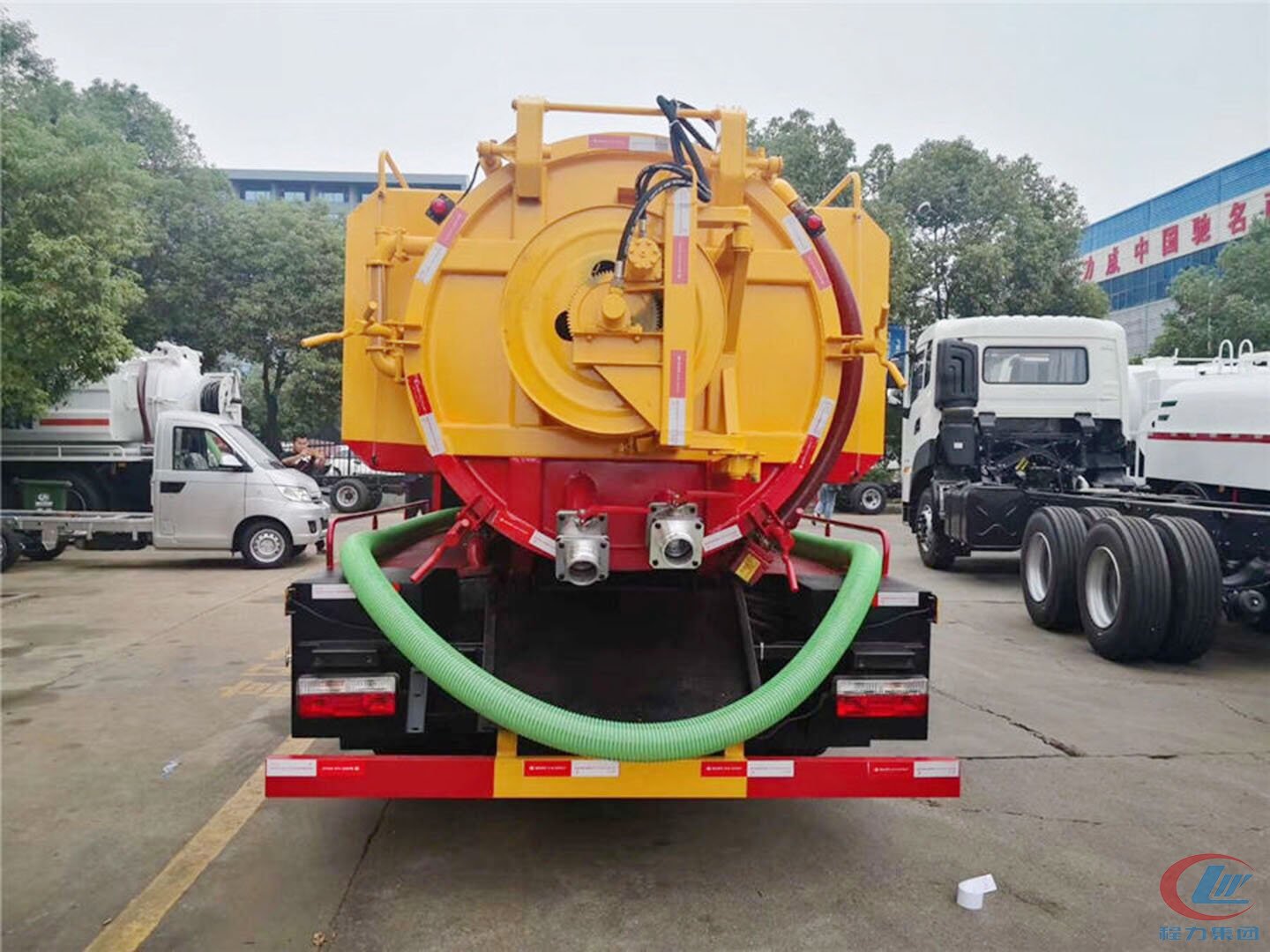 國六東風(fēng)凱普特8方清洗吸污車