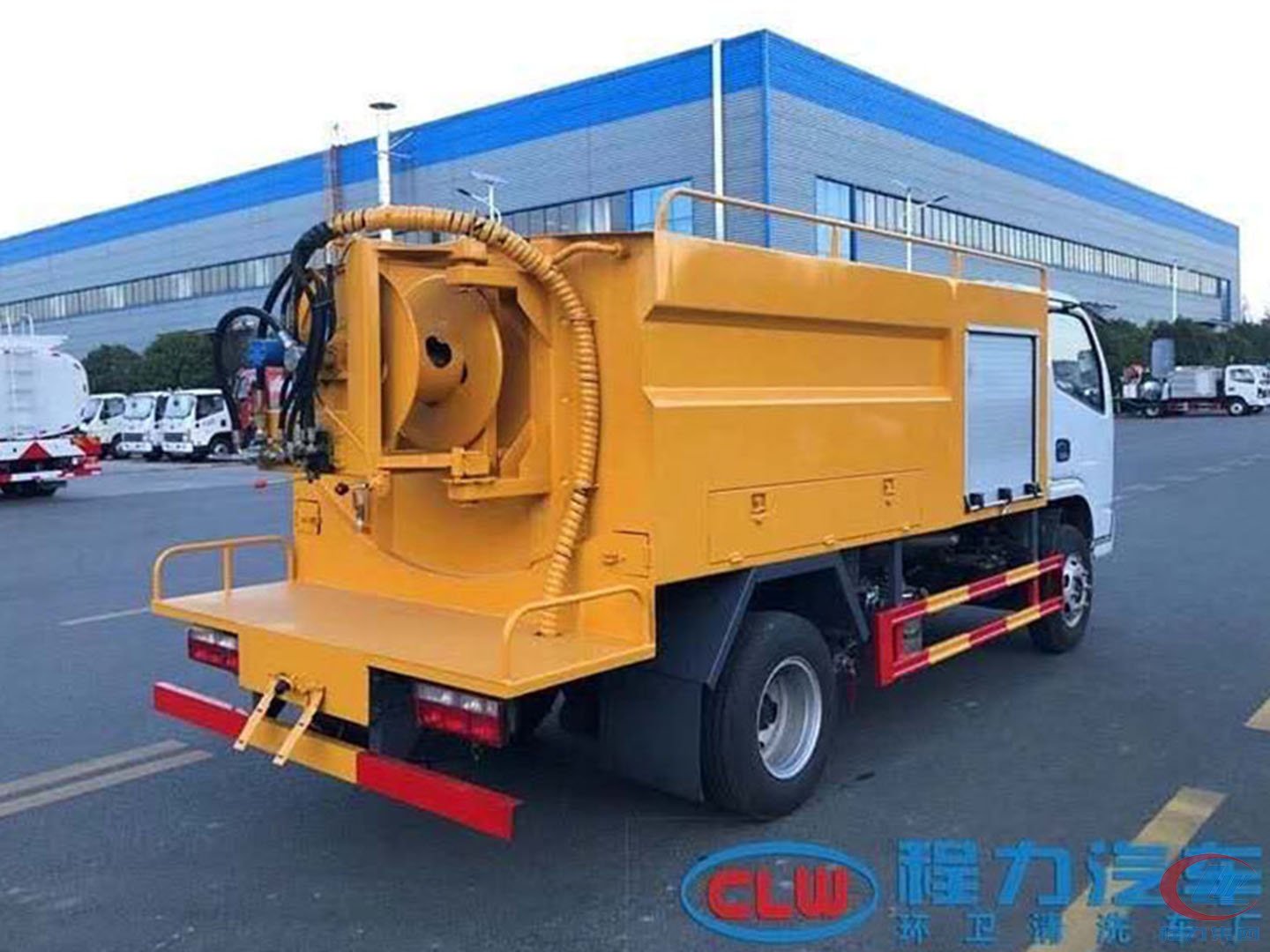 東風(fēng)福瑞卡藍(lán)牌高壓清洗車(chē)