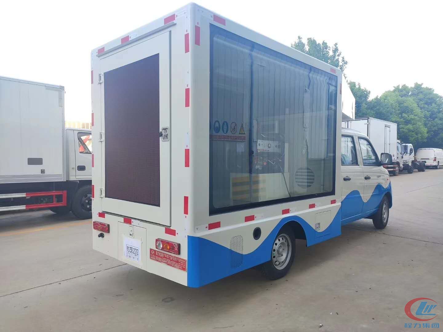 國(guó)六福田祥菱V1雙排座宣傳車圖片