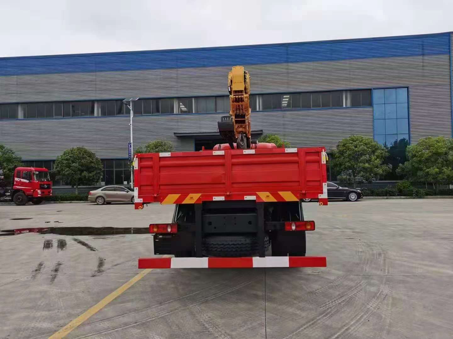 國六東風(fēng)隨專K5單橋8噸隨車吊