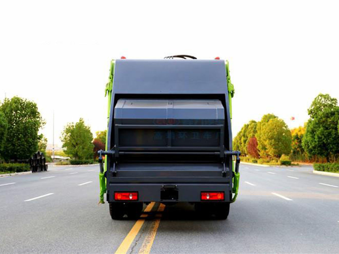 國六東風(fēng)華神后雙橋壓縮垃圾車