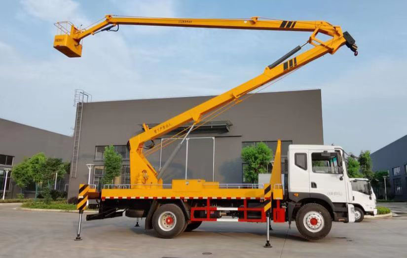 東風(fēng)D9多利卡22米高空作業(yè)車
