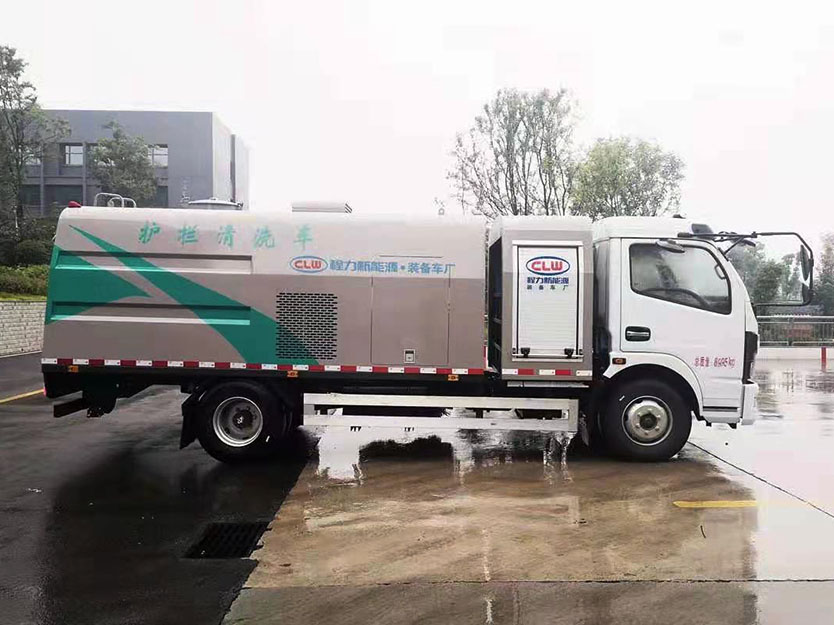 國(guó)六東風(fēng)大多利卡純電動(dòng)護(hù)欄清洗車圖片