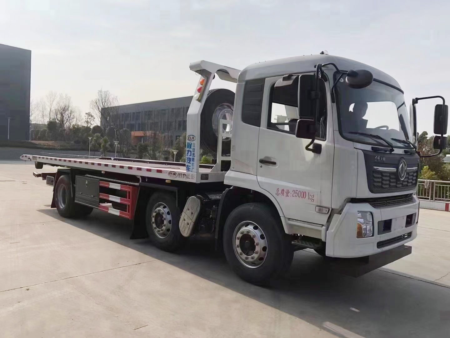 東風(fēng)天錦小三軸一拖二清障車(chē)