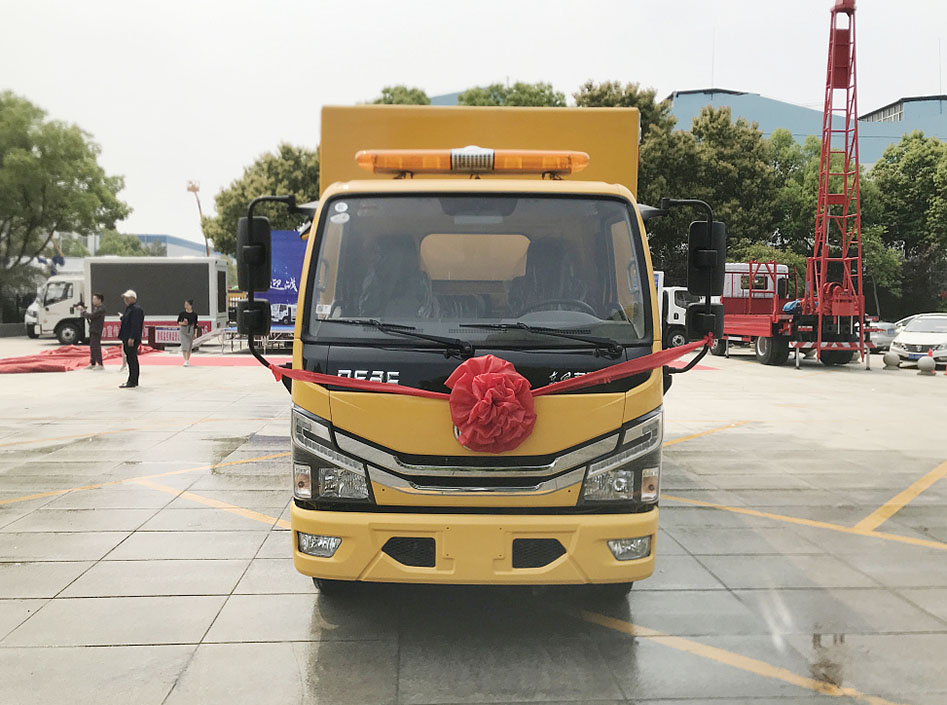 東風(fēng)小多利卡救險(xiǎn)車