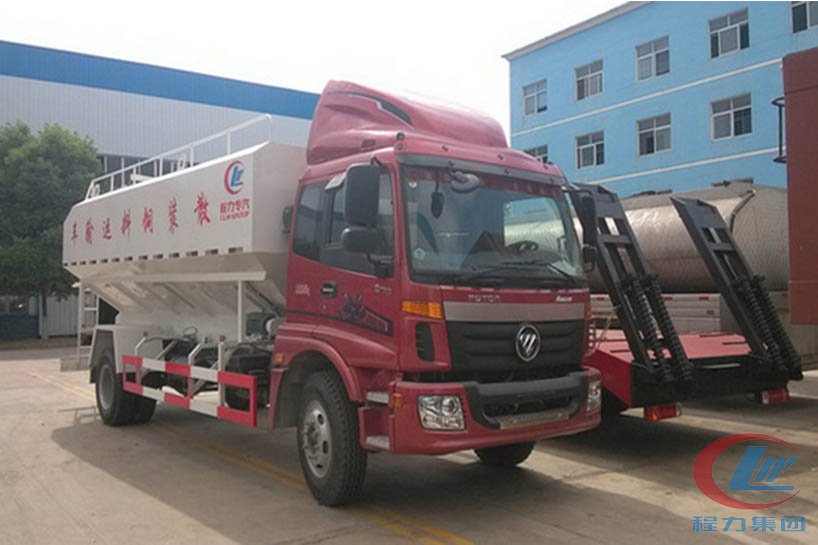 程力福田歐馬可散裝飼料運(yùn)輸車(chē)側(cè)面圖