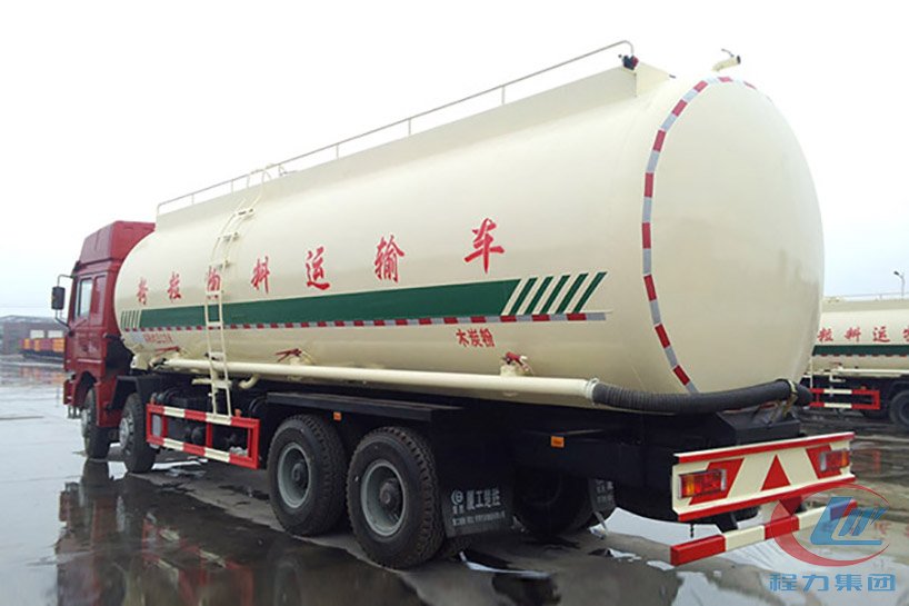 陜汽德龍F(tuán)3000前四后八國五41方粉粒物料運(yùn)輸車側(cè)面圖