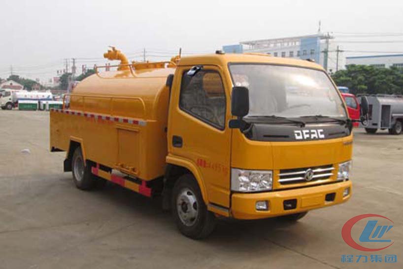 東風藍牌2方清洗吸污車車側面圖