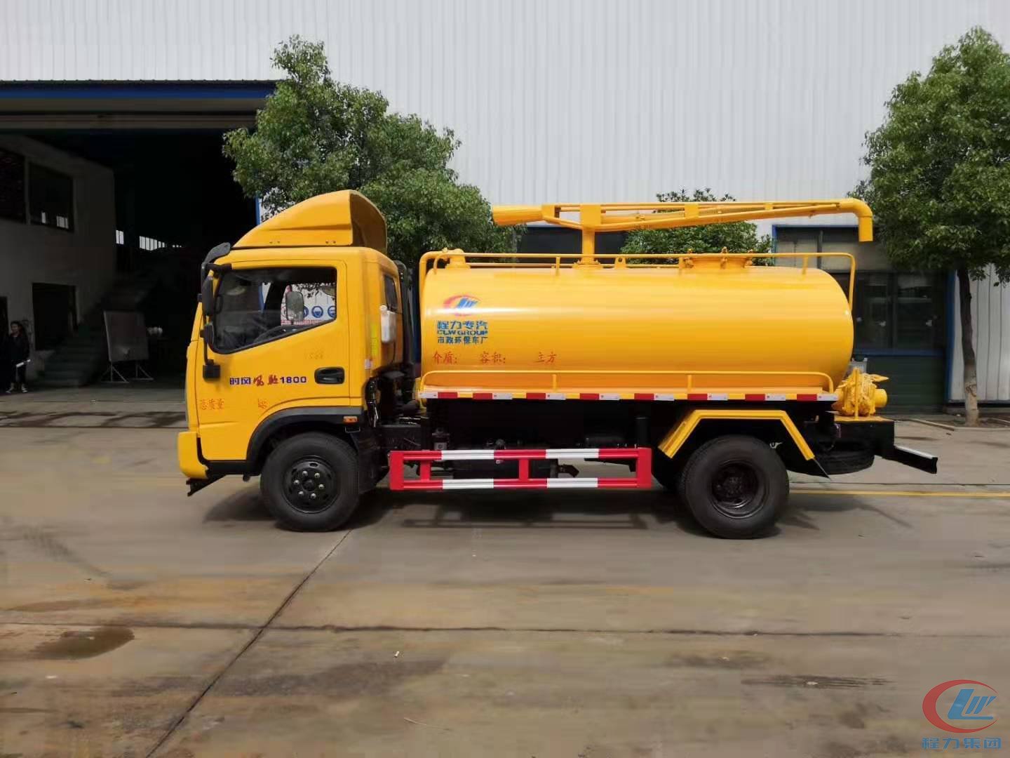 程力專(zhuān)汽時(shí)風(fēng)風(fēng)馳黃牌吸糞車(chē)