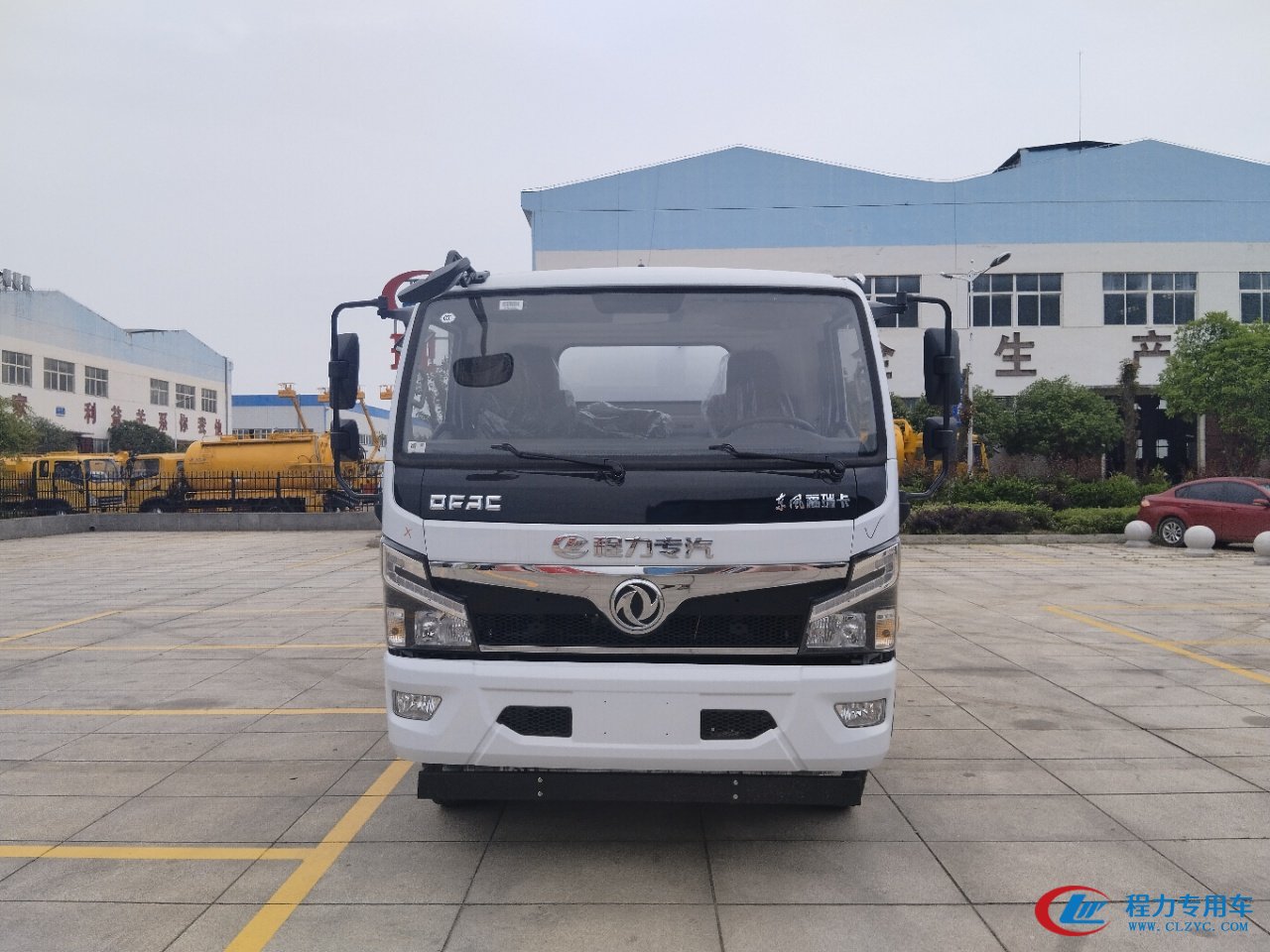 東風(fēng)福瑞卡9立方灑水車(chē)